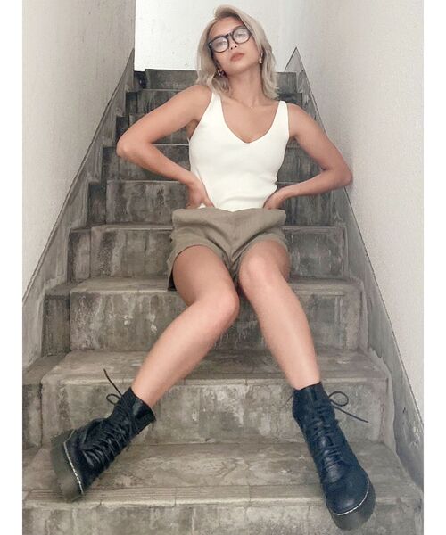 GYDA（ジェイダ）の「2WAY Vネックレースニットタンク（ニット/セーター・レディース・ベージュ/オフホワイト・FREE）」の5枚目の写真