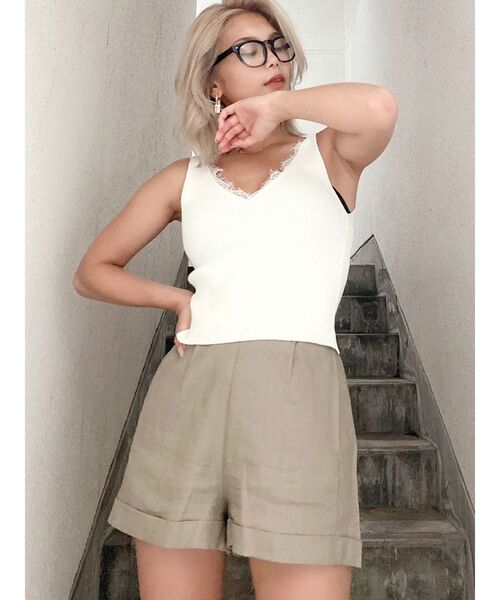 GYDA（ジェイダ）の「2WAY Vネックレースニットタンク（ニット/セーター・レディース・ベージュ/オフホワイト・FREE）」の4枚目の写真