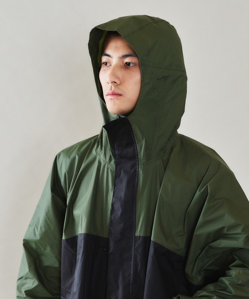 EKAL（エカル）の「『別注』Kiu×EKAL　ナイロンポンチョ（レインコート/ポンチョ・メンズ・オリーブ系・FREE）」の21枚目の写真