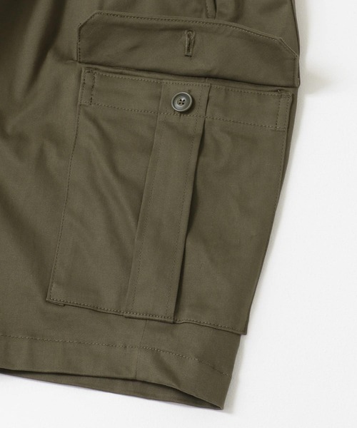 URBAN RESEARCH Sonny Label(アーバンリサーチサニーレーベル)の「イージータックワイドカーゴショーツ(その他パンツ・メンズ・オフホワイト/カーキ・MEDIUM/LARGE)」の5枚目の写真