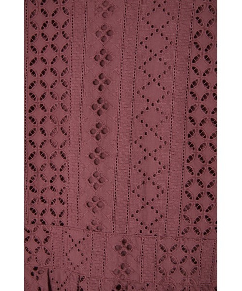 MOUSSY（マウジー）の「COTTON EYELET トップス（Tシャツ/カットソー・レディース・アイボリー/キャメル/ブラック/パープル・1/2）」の18枚目の写真