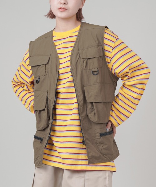 SPINNS（スピンズ）の「【ゆったりサイズ】ビッグシルエットフィッシングベスト（ベスト・レディース・ブラック/カーキ/アイボリー・ONESIZE）」の3枚目の写真