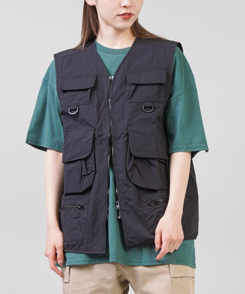 SPINNS（スピンズ）の「【ゆったりサイズ】ビッグシルエットフィッシングベスト（ベスト・レディース・ブラック/カーキ/アイボリー・ONESIZE）」の22枚目の写真