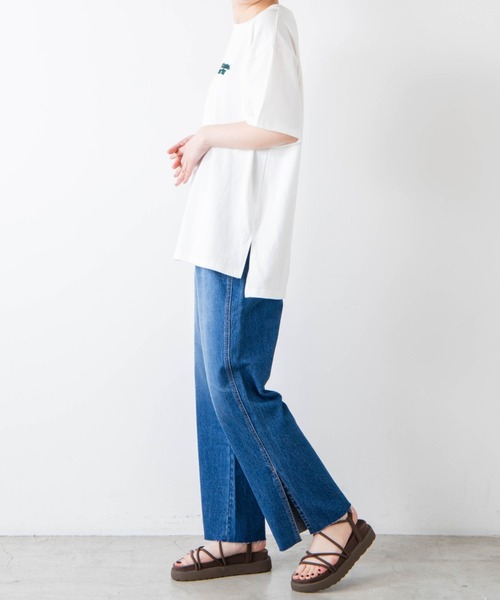 WEGO（ウィゴー）の「WEGO/サイドスリットストレートパンツ（デニムパンツ・レディース・ブラック/ライトインディゴブルー/コバルトブルー・SMALL/MEDIUM）」の7枚目の写真