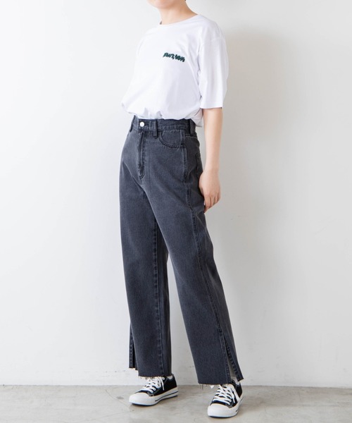 WEGO（ウィゴー）の「WEGO/サイドスリットストレートパンツ（デニムパンツ・レディース・ブラック/ライトインディゴブルー/コバルトブルー・SMALL/MEDIUM）」の4枚目の写真