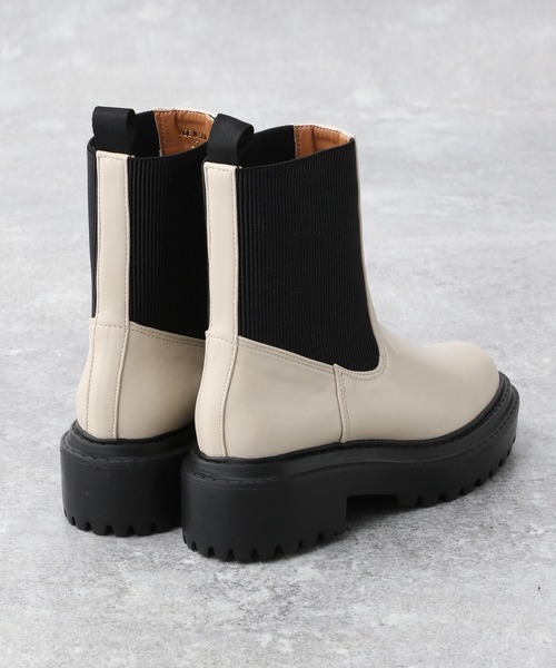 A part by（アパートバイ）の「サイドゴアブーツ　956075（ブーツ・レディース・ブラック/アイボリー・MEDIUM/LARGE/X-LARGE）」の16枚目の写真