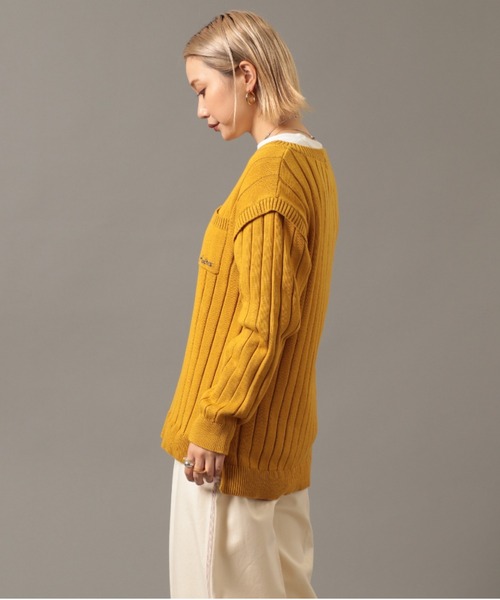 AVIREX（アヴィレックス）の「2ウェイニット/ 2WAY KNIT（ニット/セーター・レディース・マスタード/アイボリー・FREE）」の4枚目の写真