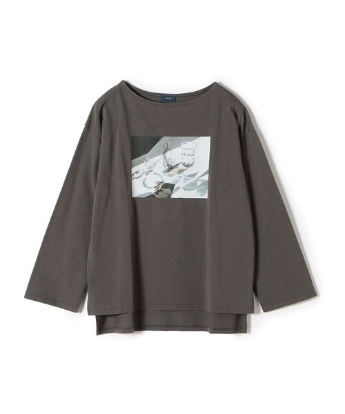 SHIPS(シップス)の「【WEB限定】スリットスリーブボートネックフォトTEE◆(Tシャツ/カットソー・レディース・ストーン/チャコールグレー/オフホワイト/ライトオリーブ/オリーブ/アイボリー/ホワイト系その他/ダークグレー・ONE SIZE)」の17枚目の写真