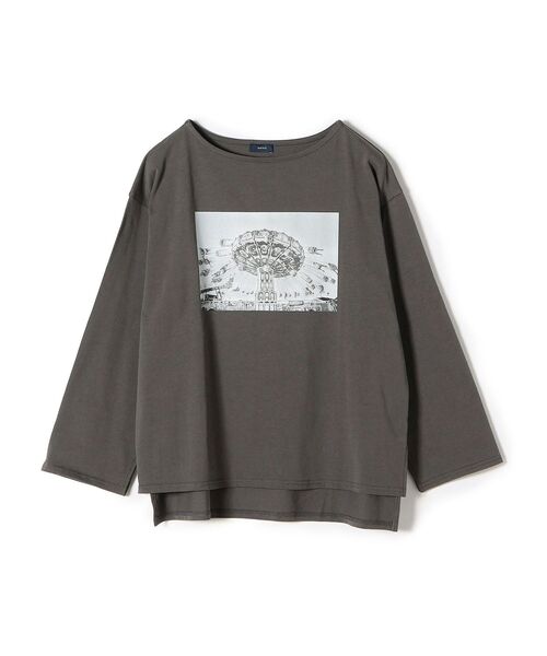 SHIPS(シップス)の「【WEB限定】スリットスリーブボートネックフォトTEE◆(Tシャツ/カットソー・レディース・ストーン/チャコールグレー/オフホワイト/ライトオリーブ/オリーブ/アイボリー/ホワイト系その他/ダークグレー・ONE SIZE)」の19枚目の写真