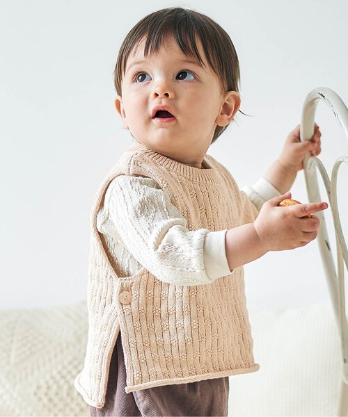 apres les cours（アプレレクール）の「ニットベビーベスト（その他ベビーウェア・キッズ・ブラウン/アイボリー・80）」の2枚目の写真