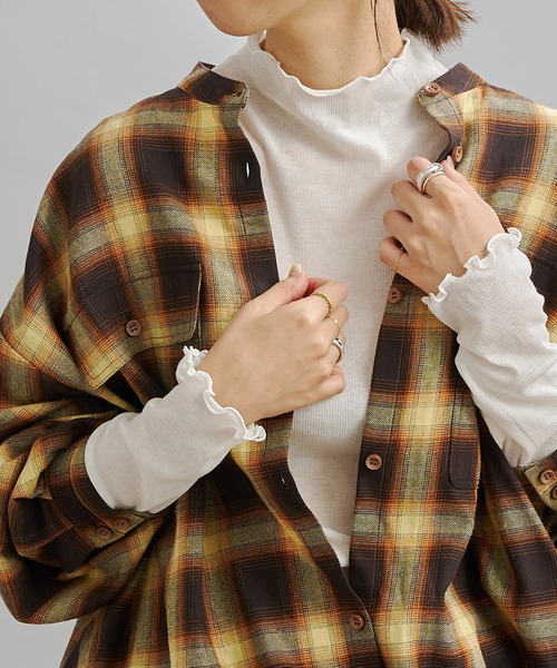 DouDou(ドゥドゥ)の「シアータートル(Tシャツ/カットソー・レディース・オフホワイト/ライトグレー/チャコールグレー/ブラック・FREE)」の21枚目の写真