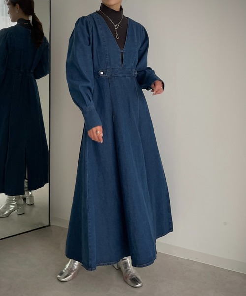 &g'aime（アンジェム）の「【&g’aime】Vネックデニムワンピース（ワンピース・レディース・ブラック/ブルー・FREE）」の9枚目の写真