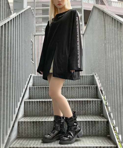 Figments(フィグメンツ)の「スリットデザインロンT(Tシャツ/カットソー・レディース・ホワイト/ブラック・FREE)」の5枚目の写真