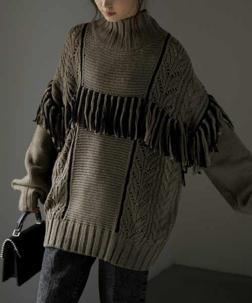 Fashion Letter（ファッションレター）の「配色フリンジハイネックニット（ニット/セーター・レディース・ブラック/グレイッシュベージュ/モカ/アイボリー・M）」の2枚目の写真