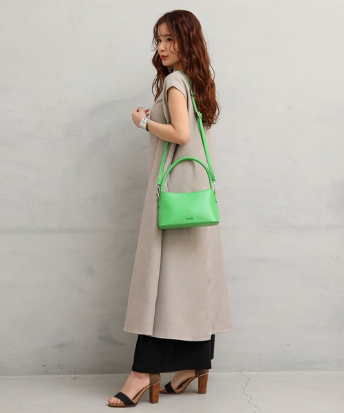 ALTROSE（アルトローズ）の「2WAYショルダー　[トープ]（ショルダーバッグ・レディース・ブラック/グリーン/ブラック×ホワイト/フューシャピンク・FREE）」の16枚目の写真