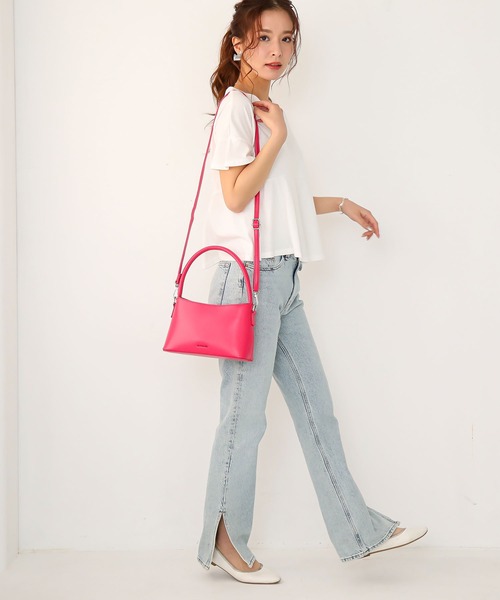 ALTROSE（アルトローズ）の「2WAYショルダー　[トープ]（ショルダーバッグ・レディース・ブラック/グリーン/ブラック×ホワイト/フューシャピンク・FREE）」の18枚目の写真