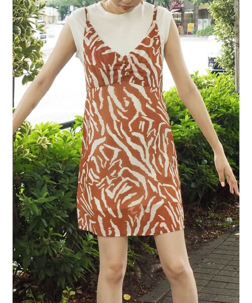 EVRIS（エヴリス）の「柄レイヤードワンピース（ワンピース・レディース・ブラック/ブラウン・FREE）」の7枚目の写真