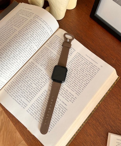 Me%（ミィパーセント）の「AppleWatchワイドフェイクレザーバンド【全サイズ対応】（アナログ腕時計・レディース・ベージュ/ホワイト系その他/ダークブラウン/ブラック・LARGE/MEDIUM）」の22枚目の写真