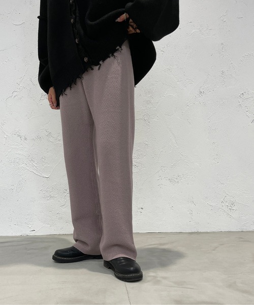 apres jour mignon（アプレジュールミニョン）の「ヘリンボーン柄編みニットパンツ【ZOZOTOWN限定アイテム】（その他パンツ・レディース・ブラック/グリーン/グレイッシュベージュ・SMALL/MEDIUM/X-LARGE）」の10枚目の写真