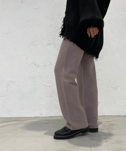 apres jour mignon（アプレジュールミニョン）の「ヘリンボーン柄編みニットパンツ【ZOZOTOWN限定アイテム】（その他パンツ・レディース・ブラック/グリーン/グレイッシュベージュ・SMALL/MEDIUM/X-LARGE）」の13枚目の写真