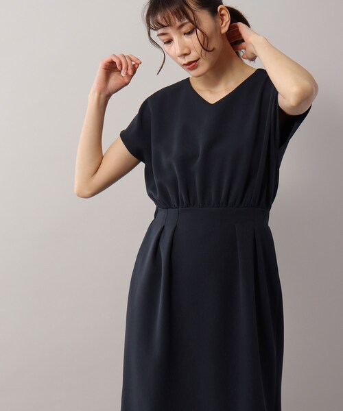 SOUP（スープ）の「◆ストレッチ素材/すっきりキレイ見えウエストタックワンピース（ワンピース・レディース・ライトグレー/ブラック/ネイビー・11/09/15 /13）」の3枚目の写真