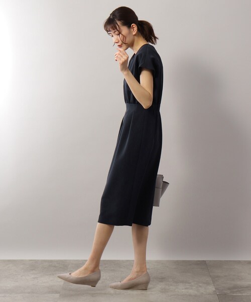 SOUP（スープ）の「◆ストレッチ素材/すっきりキレイ見えウエストタックワンピース（ワンピース・レディース・ライトグレー/ブラック/ネイビー・11/09/15 /13）」の12枚目の写真