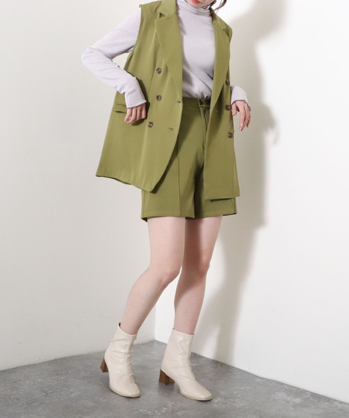 archives（アルシーヴ）の「センターシームショートパンツ（その他パンツ・レディース・ブラック/グレー/アイボリー/グリーン系その他・MEDIUM）」の10枚目の写真