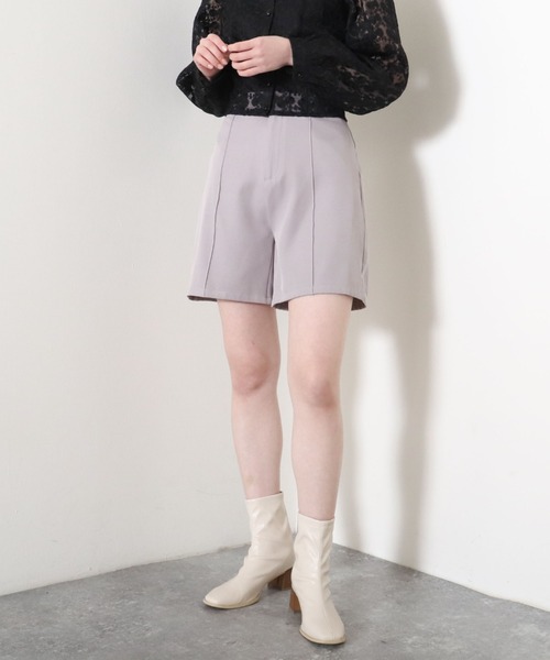 archives（アルシーヴ）の「センターシームショートパンツ（その他パンツ・レディース・ブラック/グレー/アイボリー/グリーン系その他・MEDIUM）」の13枚目の写真