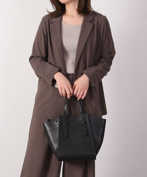 COOCO（クーコ）の「フェイクレザー２ＷＡＹトートバッグ（トートバッグ・レディース・ブラック/オフホワイト/サックスブルー/マスタード/グレー系その他・9）」の3枚目の写真