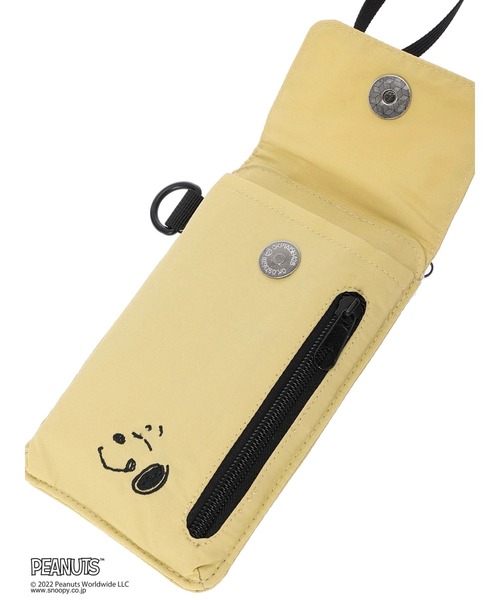 Green　Parks（グリーンパークス）の「■SNOOPY スマホショルダー＊（ショルダーバッグ・レディース・ブラック/イエロー・FREE）」の9枚目の写真