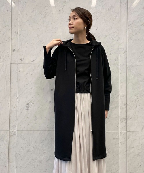 COMME CA ISM（コムサイズム）の「裏毛　ロングパーカ（パーカー・レディース・ブラック/ミント/イエロー/ホワイト/グレー/サックスブルー・FREE）」の3枚目の写真