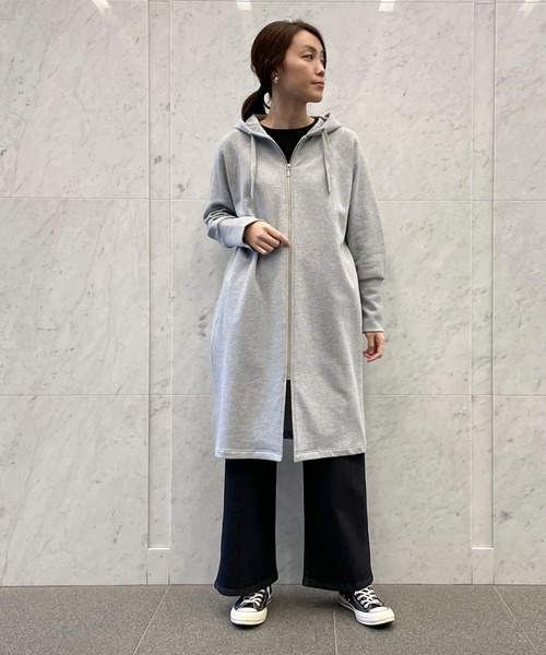 COMME CA ISM（コムサイズム）の「裏毛　ロングパーカ（パーカー・レディース・ブラック/ミント/イエロー/ホワイト/グレー/サックスブルー・FREE）」の9枚目の写真