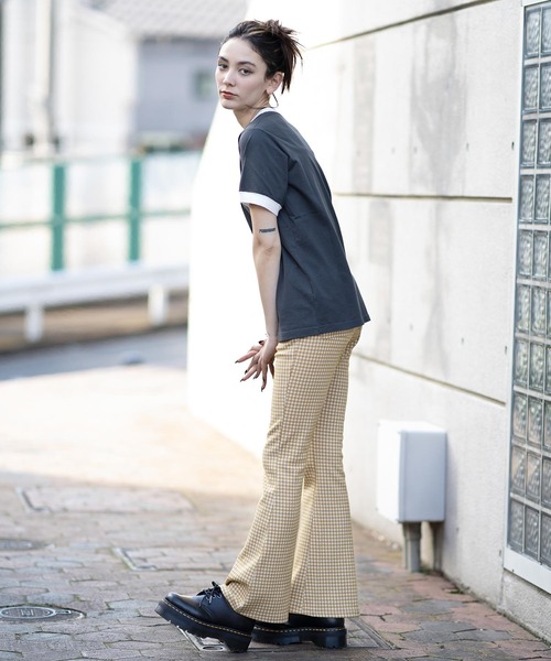 X-girl（エックスガール）の「DECO FACE S/S GIRLS TEE/ラインストーン　フェイスプリント　コンパクト　リンガーTシャツ（Tシャツ/カットソー・レディース・ホワイト/チャコール/ライトブルー・M/S）」の18枚目の写真