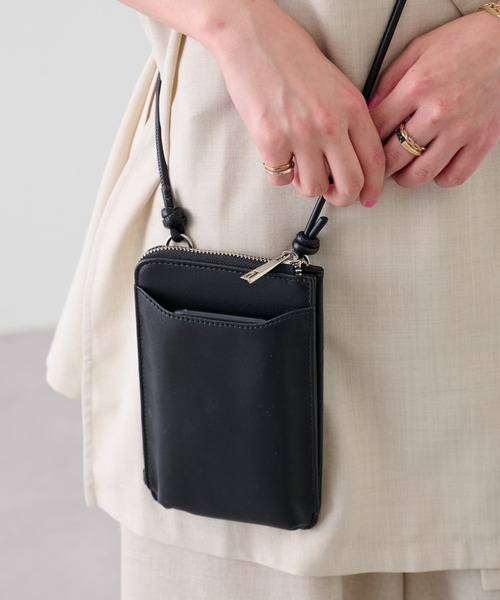 COLONY 2139（コロニートゥーワンスリーナイン）の「スマホお財布ミニショルダーバッグ（ショルダーバッグ・レディース・ブラック/ベージュ/グリーン/ライトグレー/ブラック系その他/シルバー/アイボリー/ブラウン/ブラック系その他2・FREE）」の4枚目の写真