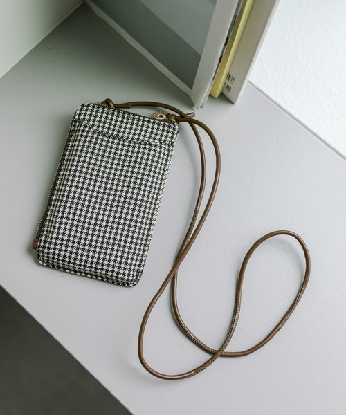 COLONY 2139（コロニートゥーワンスリーナイン）の「スマホお財布ミニショルダーバッグ（ショルダーバッグ・レディース・ブラック/ベージュ/グリーン/ライトグレー/ブラック系その他/シルバー/アイボリー/ブラウン/ブラック系その他2・FREE）」の7枚目の写真