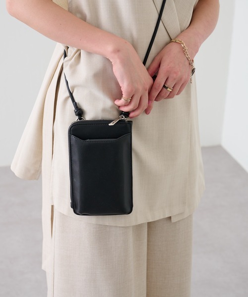 COLONY 2139（コロニートゥーワンスリーナイン）の「スマホお財布ミニショルダーバッグ（ショルダーバッグ・レディース・ブラック/ベージュ/グリーン/ライトグレー/ブラック系その他/シルバー/アイボリー/ブラウン/ブラック系その他2・FREE）」の16枚目の写真