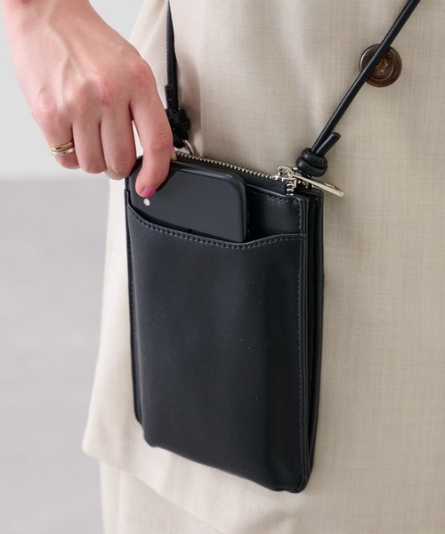 COLONY 2139（コロニートゥーワンスリーナイン）の「スマホお財布ミニショルダーバッグ（ショルダーバッグ・レディース・ブラック/ベージュ/グリーン/ライトグレー/ブラック系その他/シルバー/アイボリー/ブラウン/ブラック系その他2・FREE）」の14枚目の写真