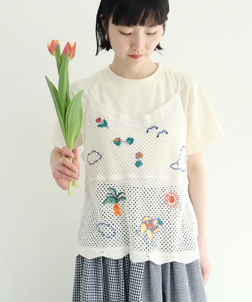 l'atelier du savon（アトリエドサボン）の「surfing　girl  刺繍　キャミ（ニット/セーター・レディース・ブラック/アイボリー・FREE）」の14枚目の写真
