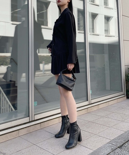 LVEU.(ラブユ.)の「Jacket style mini one-piece / ジャケット風ミニワンピース(ワンピース・レディース・ブラック・FREE)」の2枚目の写真