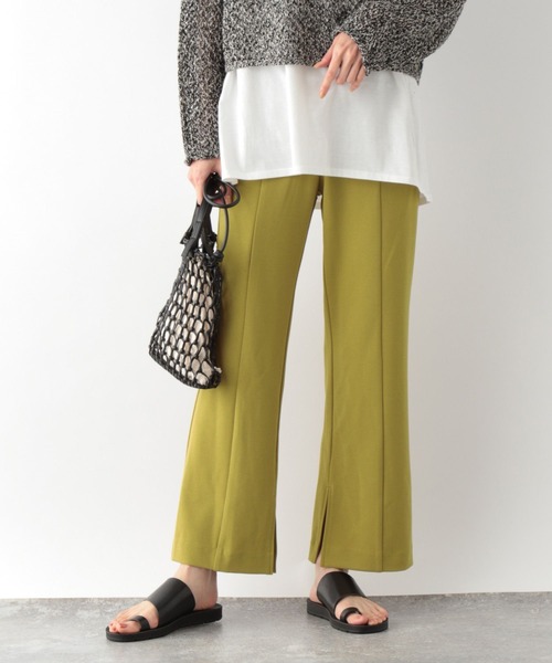 GLOBAL WORK（グローバルワーク）の「スゴらくカットスリットフレアパンツ/274374（その他パンツ・レディース・イエロー/ブラック/レッド/グリーン・MEDIUM/LARGE）」の7枚目の写真