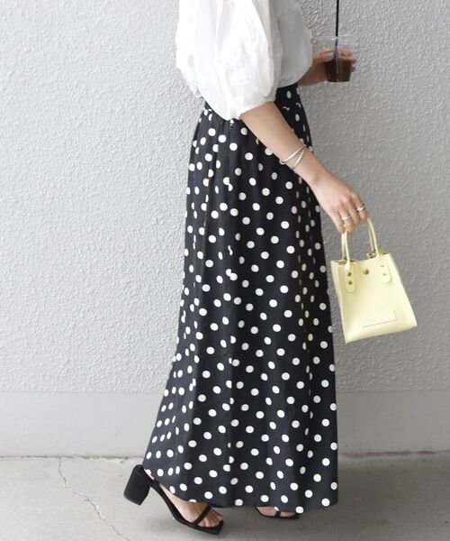 SHIPS any(シップス エニィ)の「SHIPS any:〈ウォッシャブル〉リネン ミックス マーメイド スカート◇(スカート・レディース・カーキ/ブラック/ホワイト/ベージュ・38/36)」の21枚目の写真