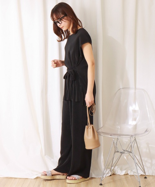 libelle more（リベル モア）の「クリスタルプリーツ　プルオーバー+パンツ　セット（セットアップ・レディース・モカ/ブラック/スモークピンク/グレイッシュベージュ・L/M）」の7枚目の写真