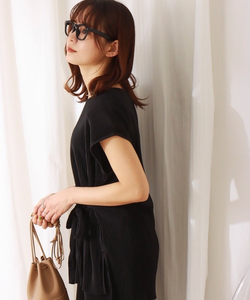 libelle more（リベル モア）の「クリスタルプリーツ　プルオーバー+パンツ　セット（セットアップ・レディース・モカ/ブラック/スモークピンク/グレイッシュベージュ・L/M）」の11枚目の写真