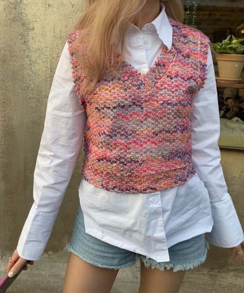 me+em select(ミームセレクト)の「ファンシーヤーンカラーループベスト【韓国製】(ベスト・レディース・ブラック/ピンク/ブルー・FREE)」の4枚目の写真