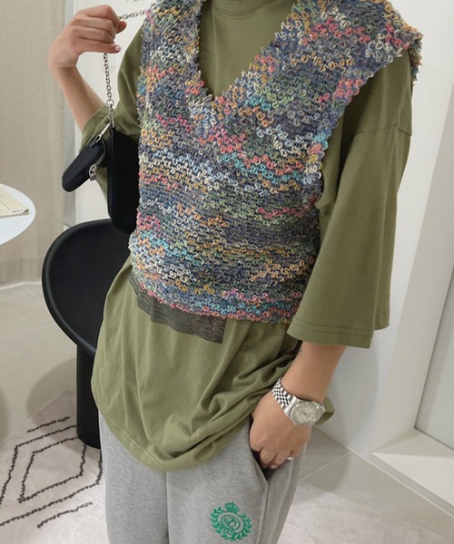 me+em select(ミームセレクト)の「ファンシーヤーンカラーループベスト【韓国製】(ベスト・レディース・ブラック/ピンク/ブルー・FREE)」の16枚目の写真