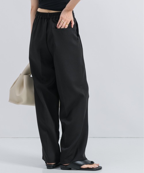 NEUNA(ヌナ)の「【ふかふかソールで歩きやすい!】キルティングクッショントングサンダル(サンダル・レディース・アイボリー/ブラック・SMALL/MEDIUM/LARGE)」の10枚目の写真