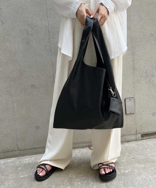 CLEA（クレア）の「コインケース付き フェイクレザーマルシェトート（トートバッグ・レディース・ブラック/アイボリー/モカ/シルバー・FREE）」の15枚目の写真