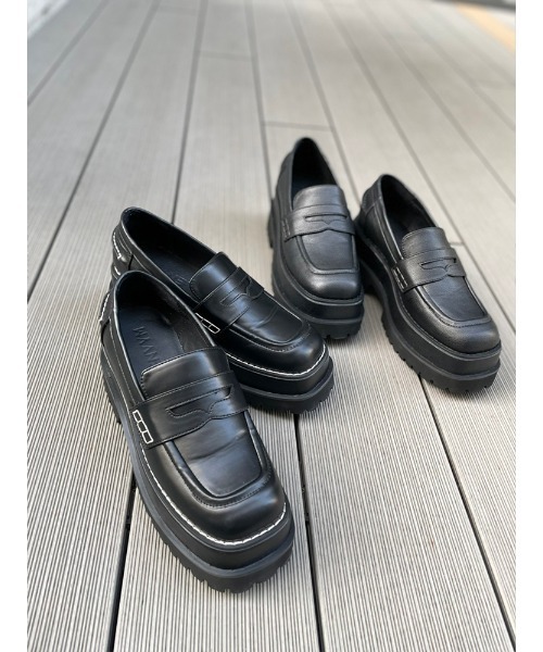 ENVYM（アンビー）の「チャンキーボリュームローファー（ブーツ・レディース・ブラック/ブラック系・22.5cm/23.5cm/24.5cm）」の3枚目の写真