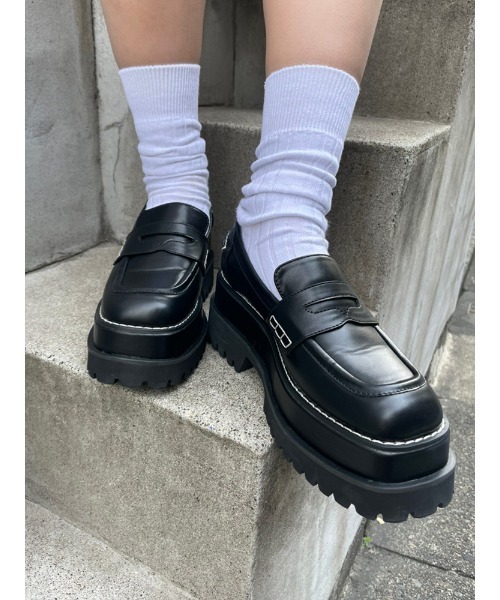 ENVYM（アンビー）の「チャンキーボリュームローファー（ブーツ・レディース・ブラック/ブラック系・22.5cm/23.5cm/24.5cm）」の11枚目の写真