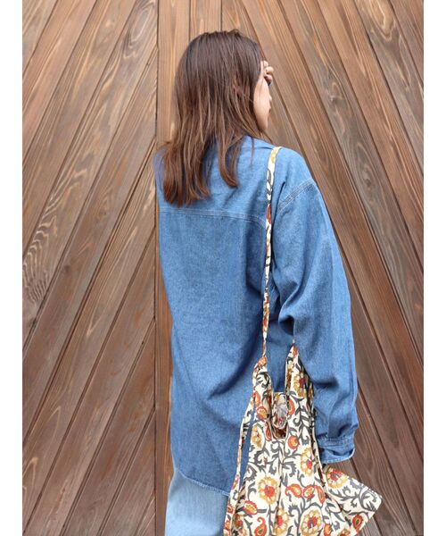 Ungrid（アングリッド）の「ビッグダンガリーシャツ（シャツ/ブラウス・レディース・ブルー・FREE）」の3枚目の写真